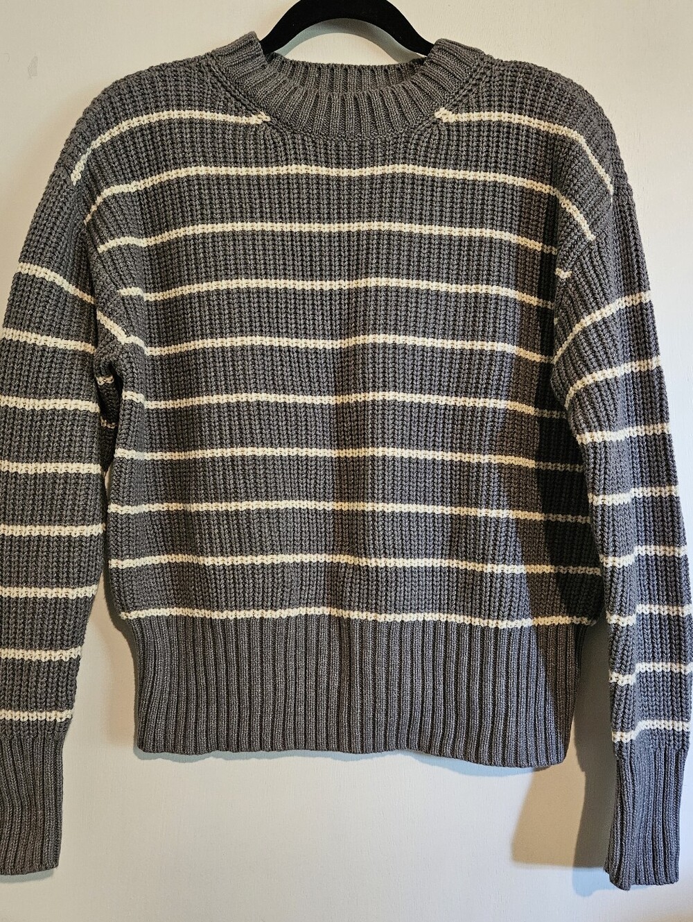 A.N.A Women's Medium Gray White Striped Knit Sweater Cotton Blend Crew Neck